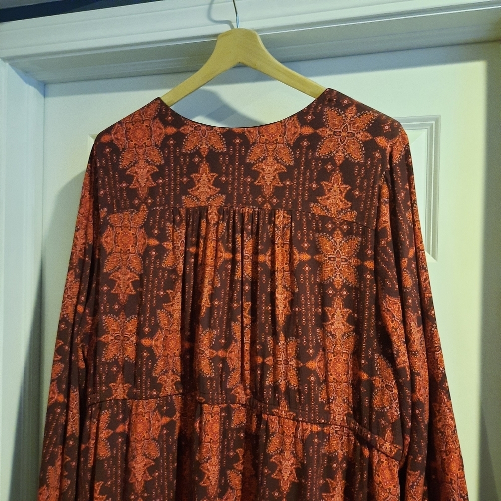 Torrid Midi Washable Crinkle Gauze Dress Size 4‎ 4X Surplice Neck Boho Medallion - Picture 9 of 16